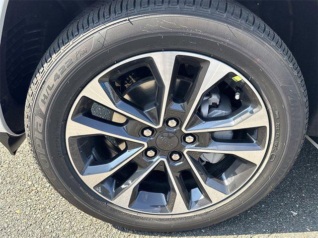 new 2025 Jeep Grand Cherokee car, priced at $57,058