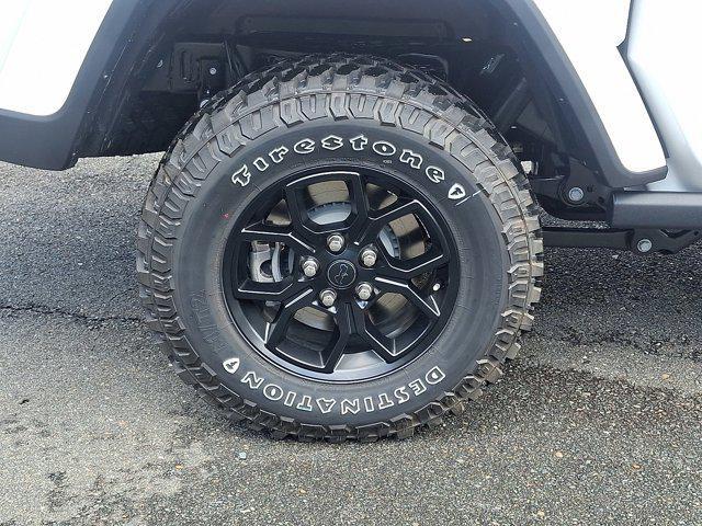 new 2025 Jeep Gladiator car, priced at $43,770