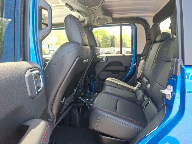 new 2025 Jeep Gladiator car, priced at $48,645