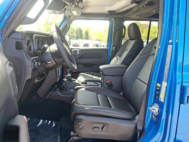 new 2025 Jeep Gladiator car, priced at $48,645