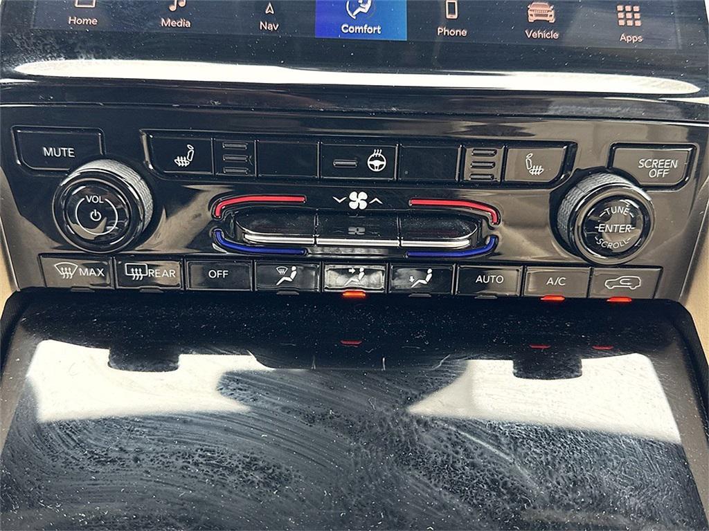 used 2024 Jeep Grand Cherokee car, priced at $31,162