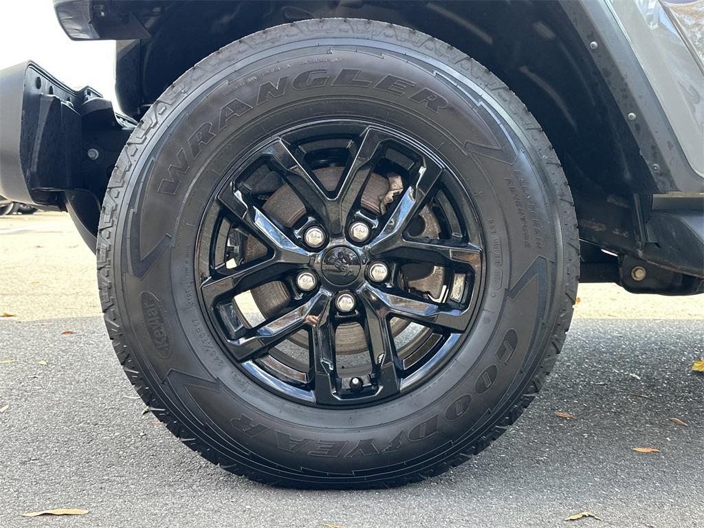 used 2022 Jeep Gladiator car, priced at $28,950