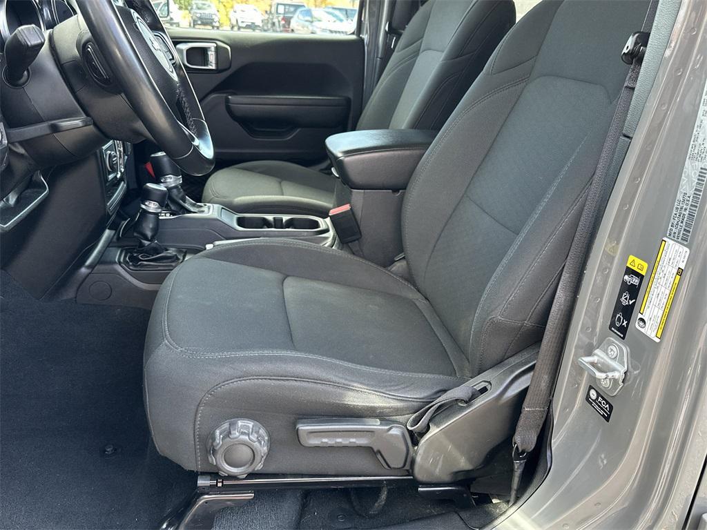 used 2022 Jeep Gladiator car, priced at $28,950