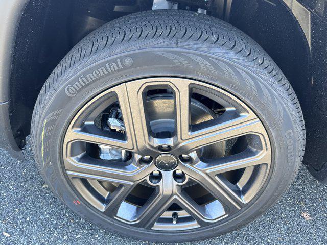 new 2026 Jeep Compass car, priced at $33,377