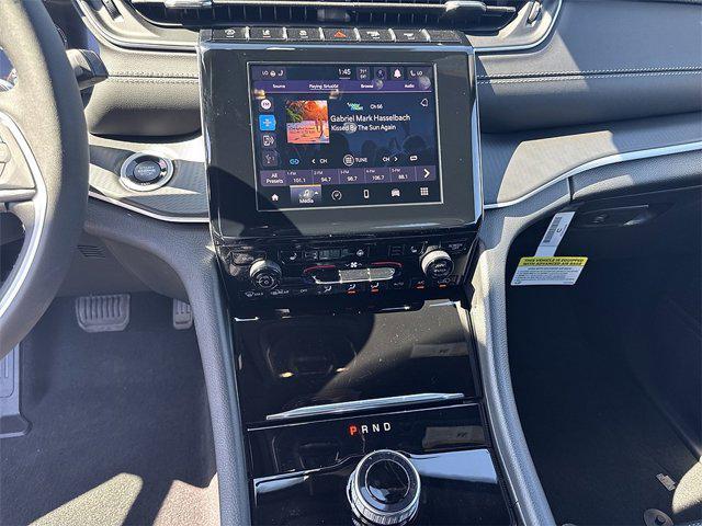 new 2025 Jeep Grand Cherokee car, priced at $37,021