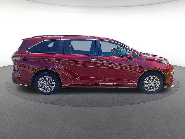 used 2022 Toyota Sienna car, priced at $37,850