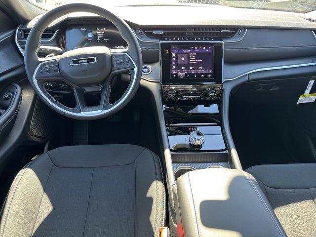 new 2025 Jeep Grand Cherokee car, priced at $32,542