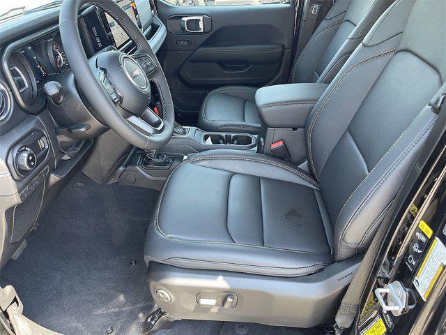 new 2025 Jeep Gladiator car, priced at $45,142