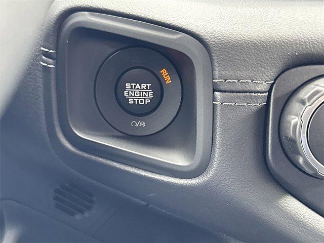 new 2025 Jeep Gladiator car, priced at $50,868