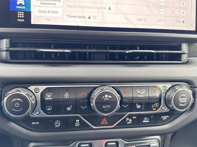 new 2025 Jeep Gladiator car, priced at $50,868