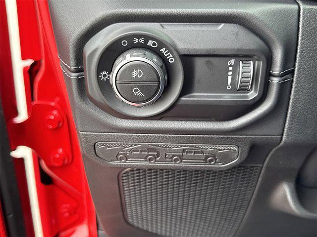 new 2025 Jeep Gladiator car, priced at $50,868