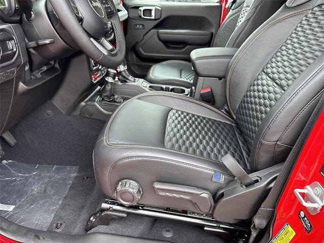 new 2025 Jeep Gladiator car, priced at $50,868