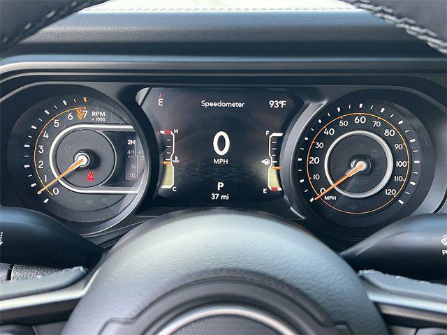 new 2025 Jeep Gladiator car, priced at $54,095