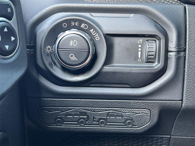 new 2025 Jeep Gladiator car, priced at $54,095