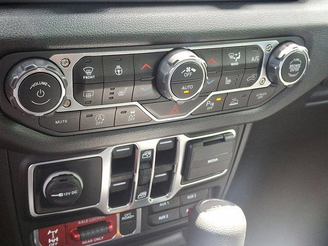 new 2025 Jeep Gladiator car, priced at $44,261