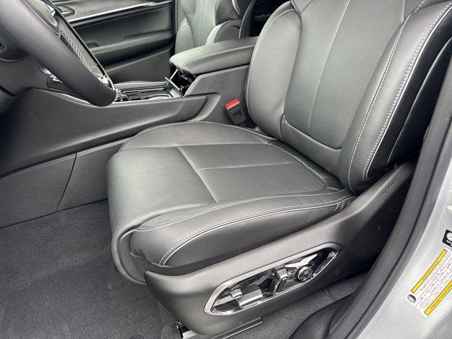 new 2025 Jeep Grand Cherokee car, priced at $63,598