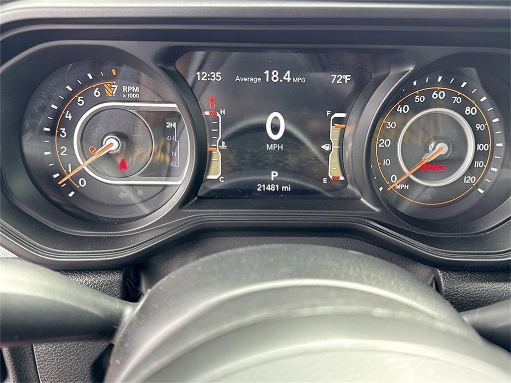 used 2024 Jeep Gladiator car, priced at $35,164