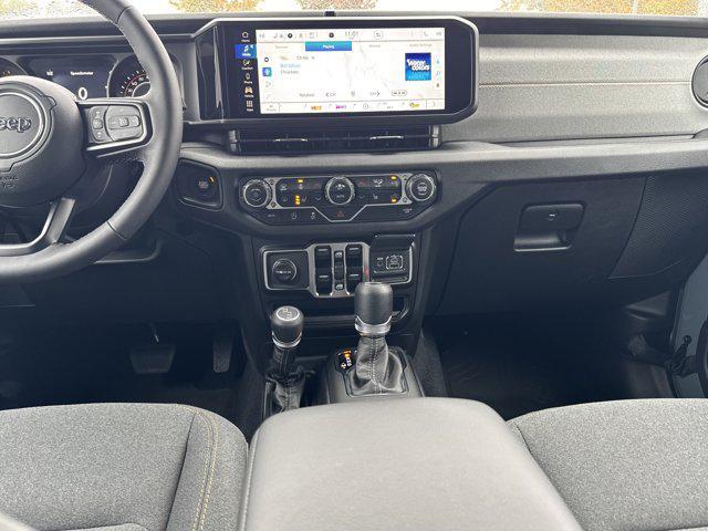 new 2025 Jeep Wrangler car, priced at $45,075
