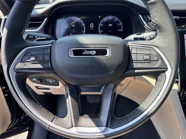 new 2025 Jeep Grand Cherokee car, priced at $39,175