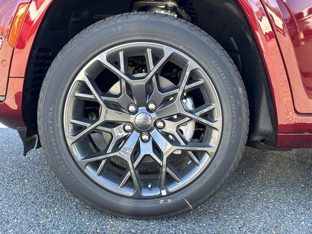 new 2025 Jeep Grand Cherokee L car, priced at $63,872