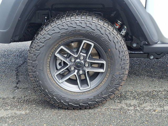 new 2025 Jeep Gladiator car, priced at $50,264