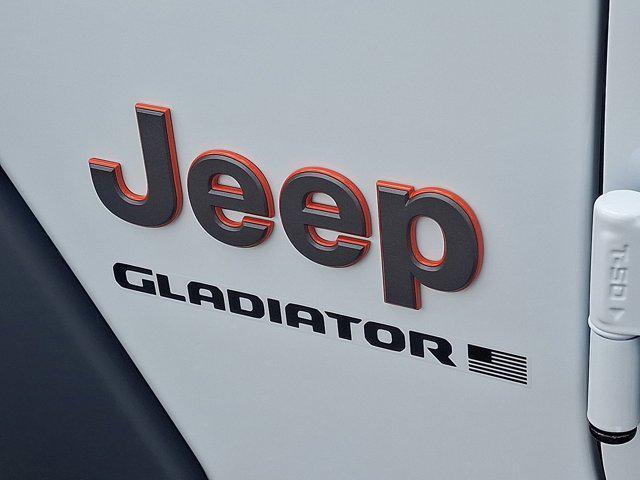 new 2025 Jeep Gladiator car, priced at $50,264