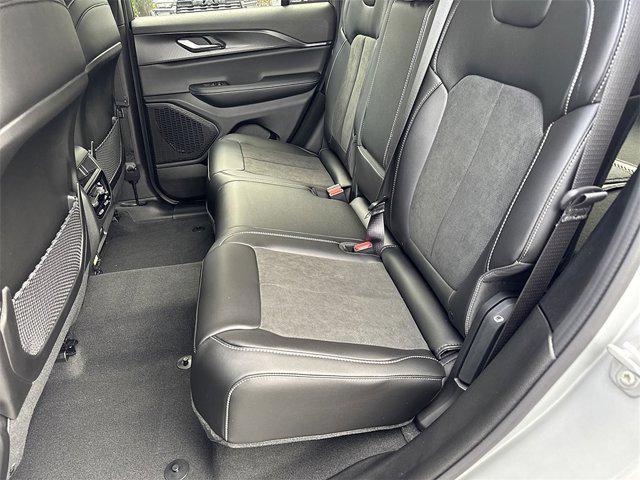 new 2025 Jeep Grand Cherokee car, priced at $38,748