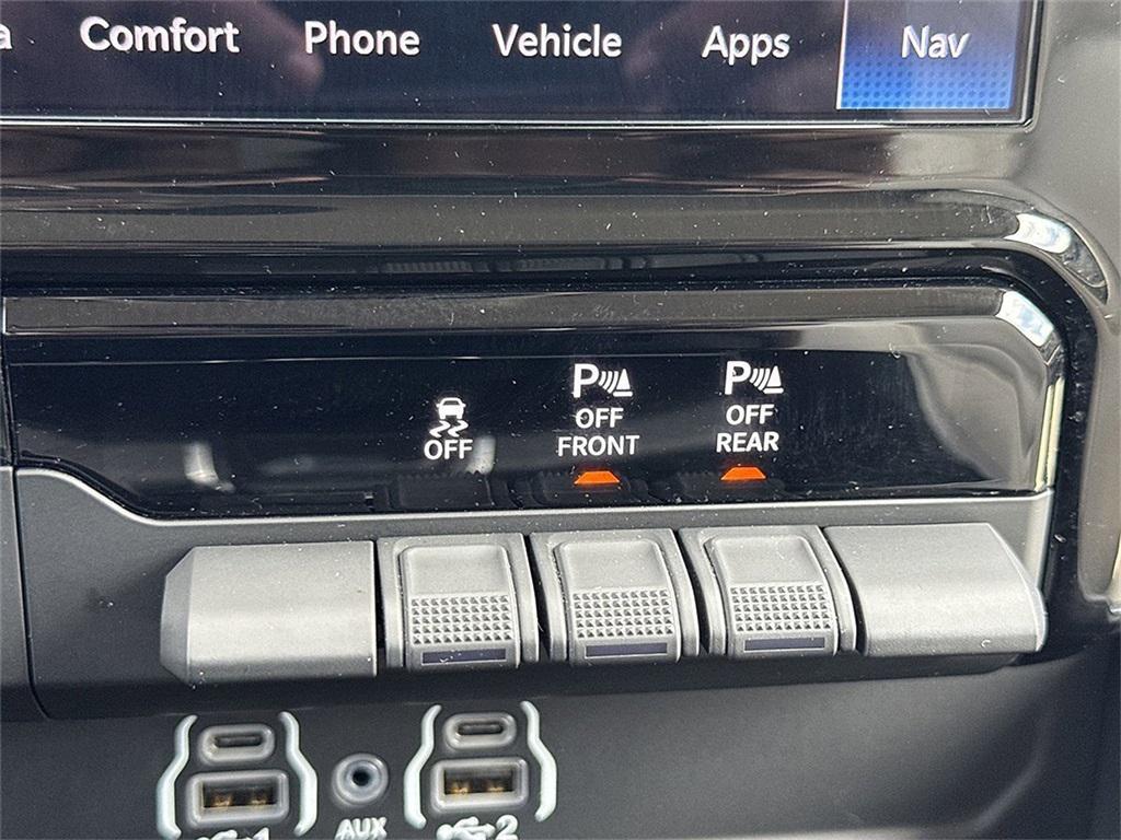 used 2025 Ram 1500 car, priced at $42,998