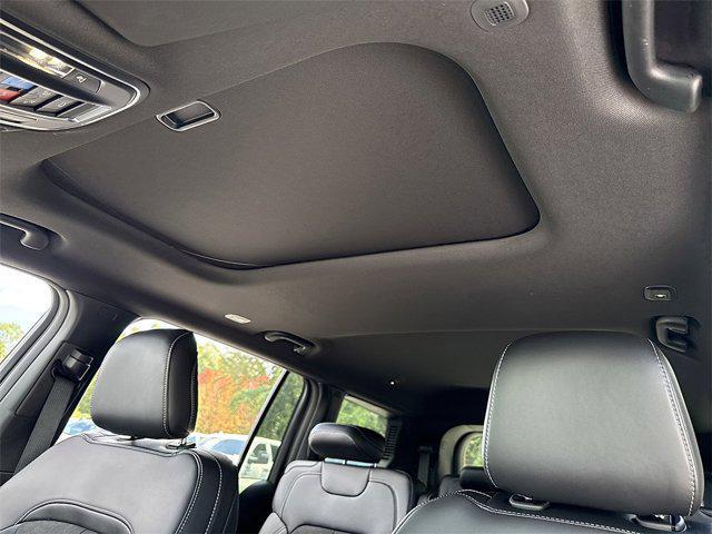 new 2025 Jeep Grand Cherokee L car, priced at $39,880