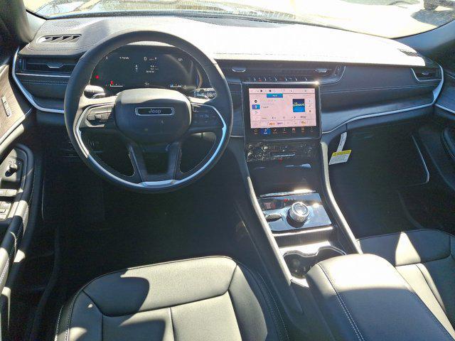 new 2025 Jeep Grand Cherokee car, priced at $41,375