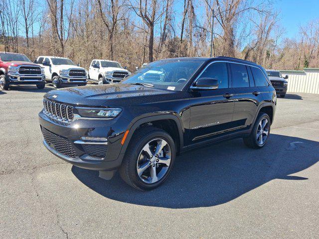 new 2025 Jeep Grand Cherokee car, priced at $41,375