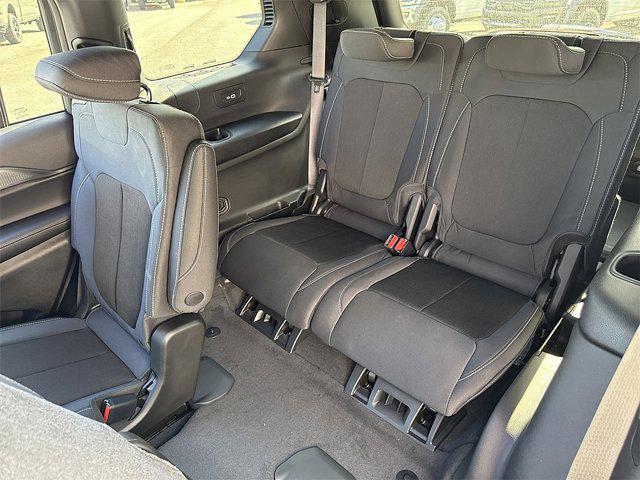 new 2025 Jeep Grand Cherokee L car, priced at $37,954