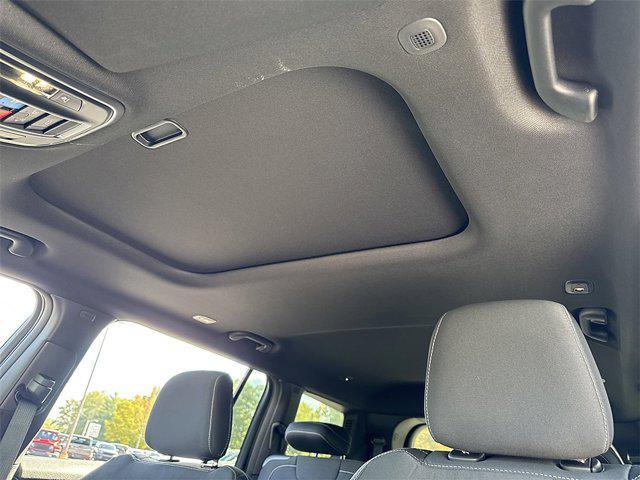 new 2025 Jeep Grand Cherokee L car, priced at $37,954