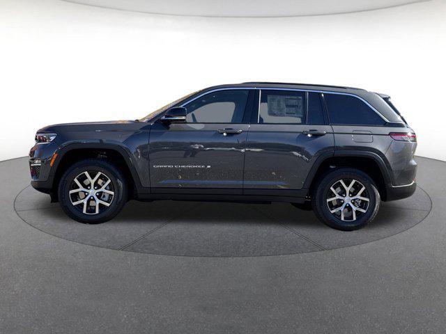 new 2025 Jeep Grand Cherokee car, priced at $43,983