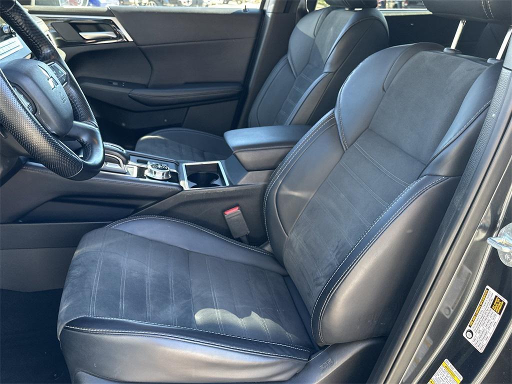used 2024 Mitsubishi Outlander car, priced at $24,359