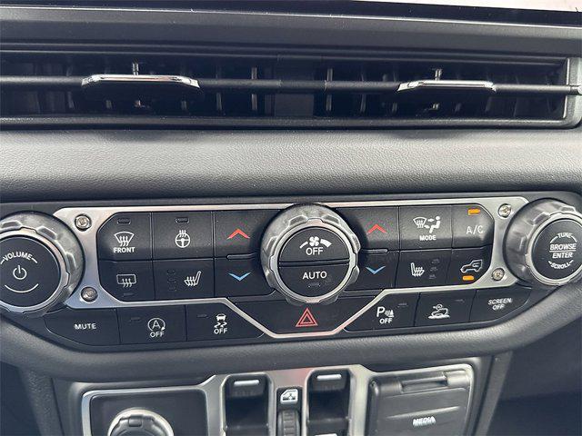 new 2025 Jeep Gladiator car, priced at $56,061