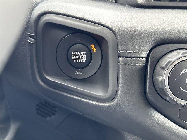 new 2025 Jeep Gladiator car, priced at $56,061