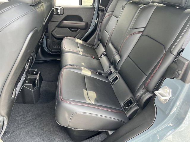 new 2025 Jeep Gladiator car, priced at $53,660