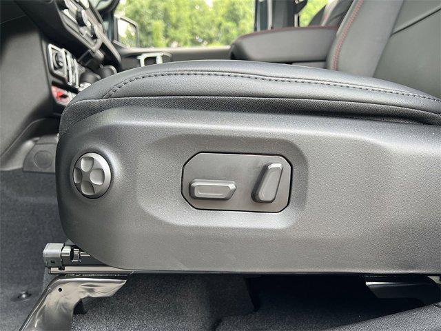 new 2025 Jeep Gladiator car, priced at $53,660