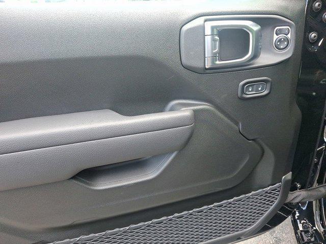 new 2025 Jeep Gladiator car, priced at $41,552