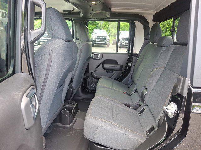 new 2025 Jeep Gladiator car, priced at $41,552