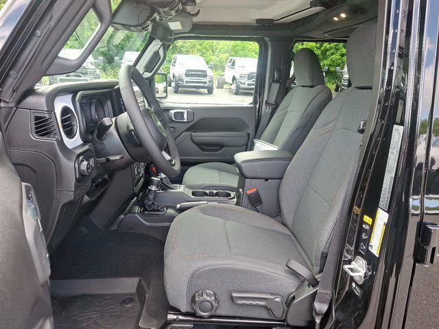 new 2025 Jeep Gladiator car, priced at $41,552