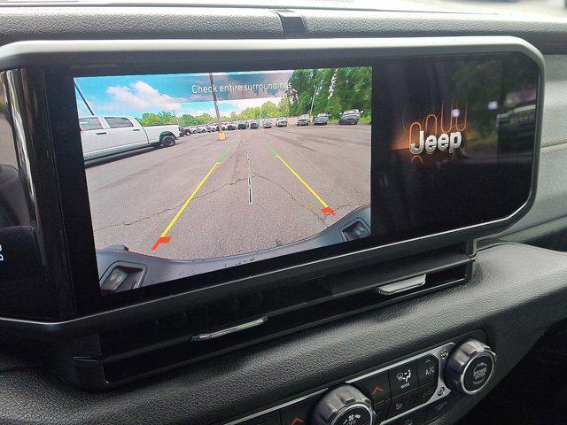 new 2025 Jeep Gladiator car, priced at $41,552