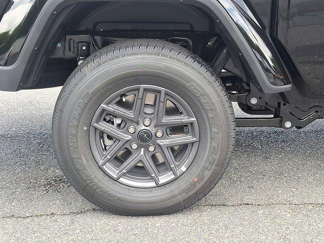 new 2025 Jeep Gladiator car, priced at $41,552