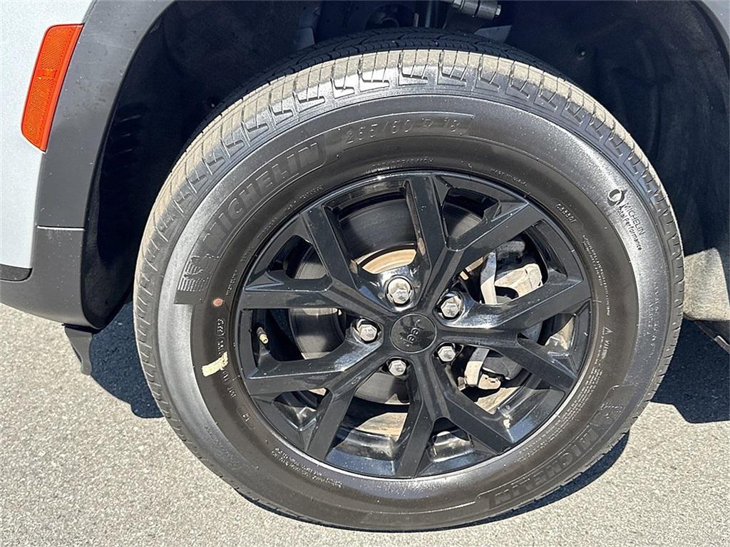 used 2024 Jeep Grand Cherokee L car, priced at $26,199