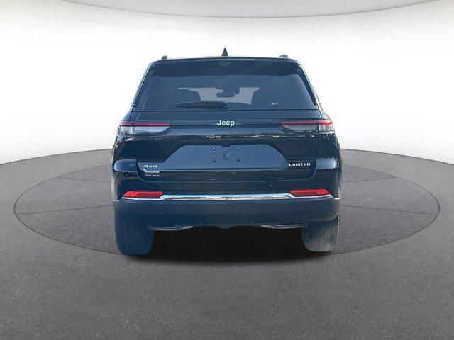 new 2025 Jeep Grand Cherokee car, priced at $43,983
