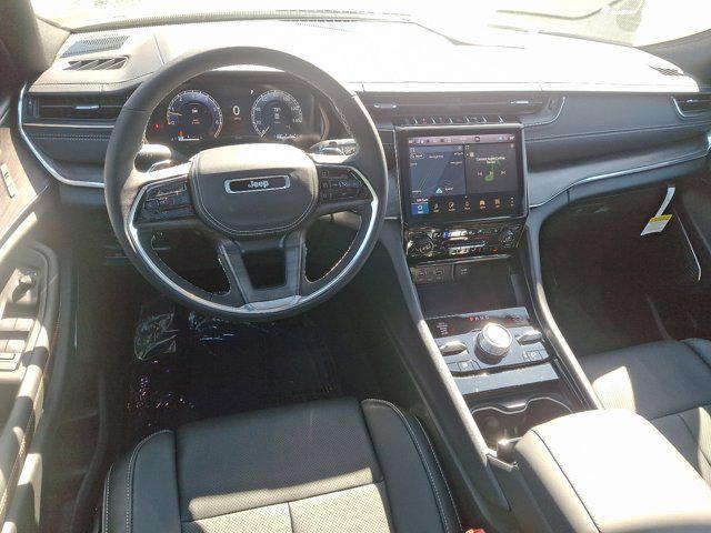 new 2025 Jeep Grand Cherokee car, priced at $52,754