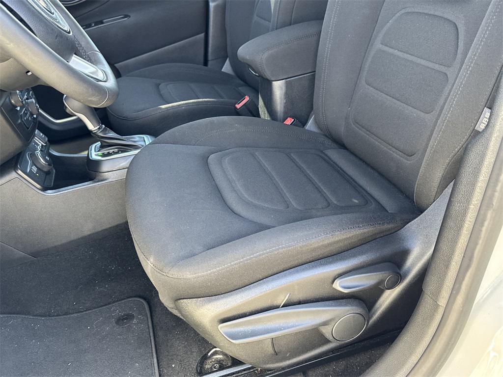 used 2019 Jeep Renegade car, priced at $16,926