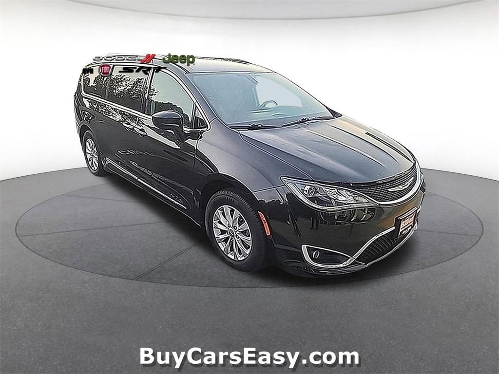 used 2018 Chrysler Pacifica car, priced at $11,676