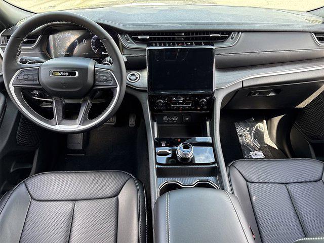 new 2025 Jeep Grand Cherokee car, priced at $46,854